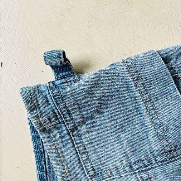 No Boundaries Women’s Denim Shorts - Picture 4 of 5